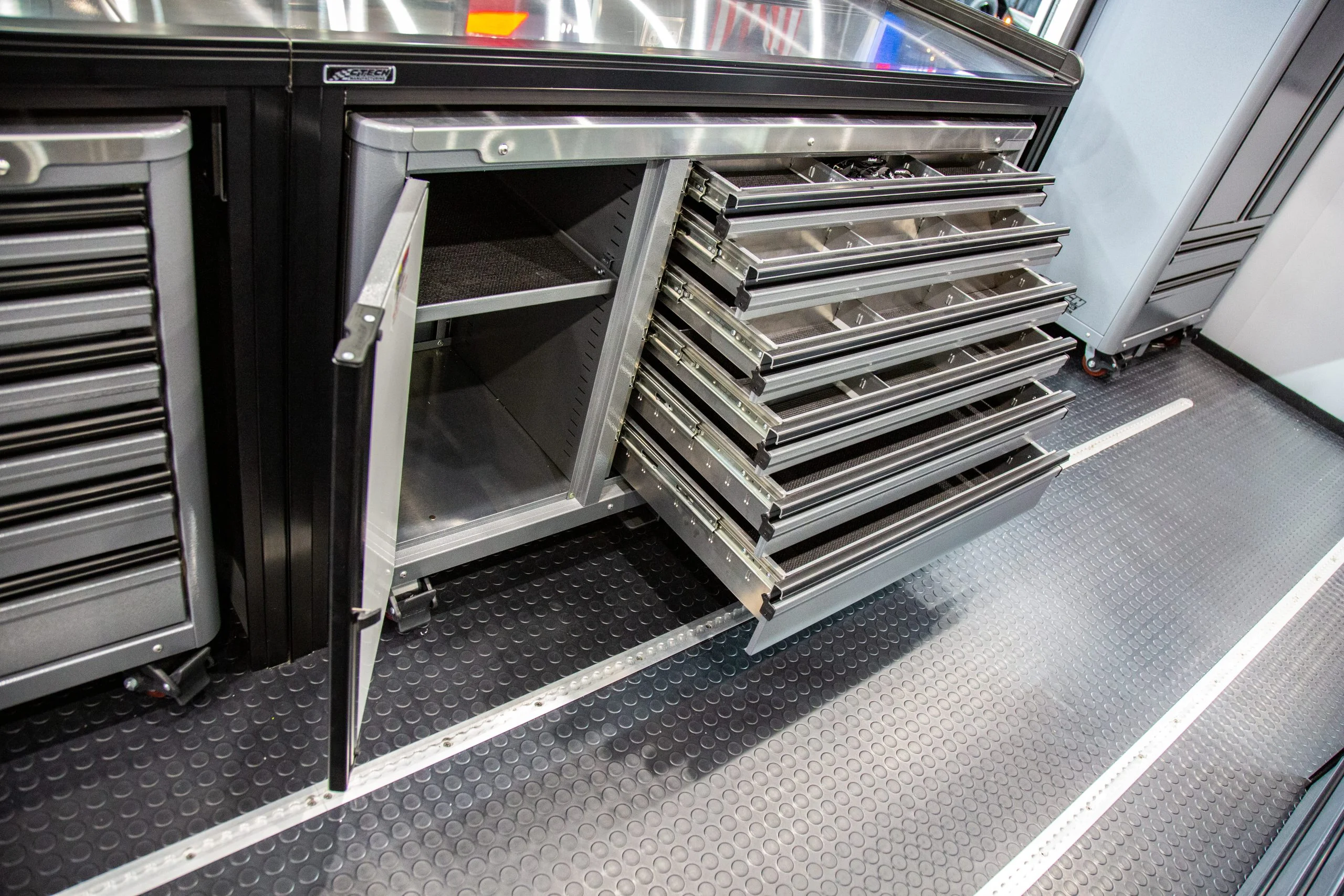 Blog - The Motorsport Industry’s Favorite Cabinets, Carts, and Toolboxes